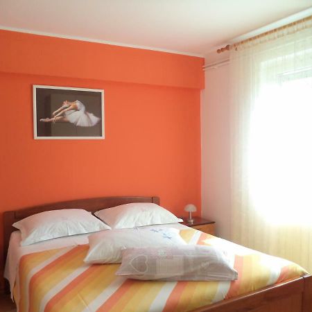 Valeriana Apartment Пула Экстерьер фото