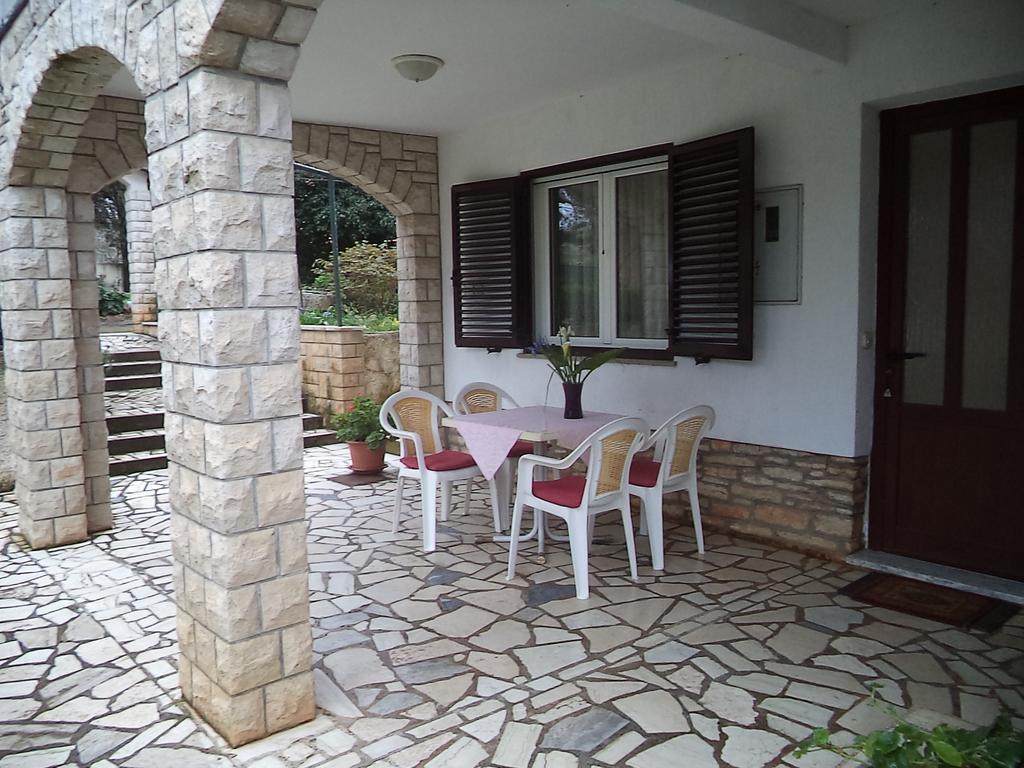Valeriana Apartment Пула Экстерьер фото