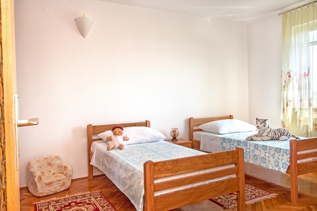 Valeriana Apartment Пула Экстерьер фото