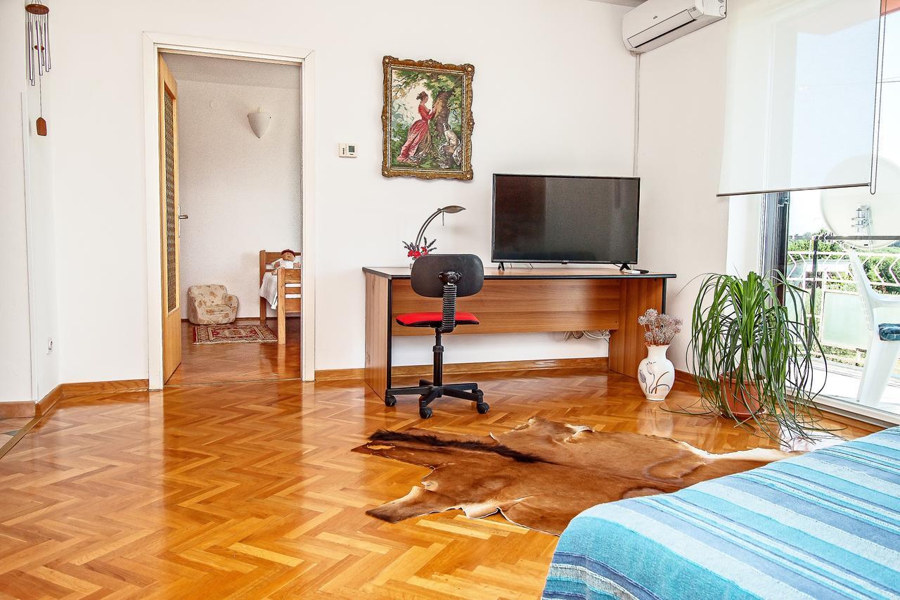 Valeriana Apartment Пула Экстерьер фото